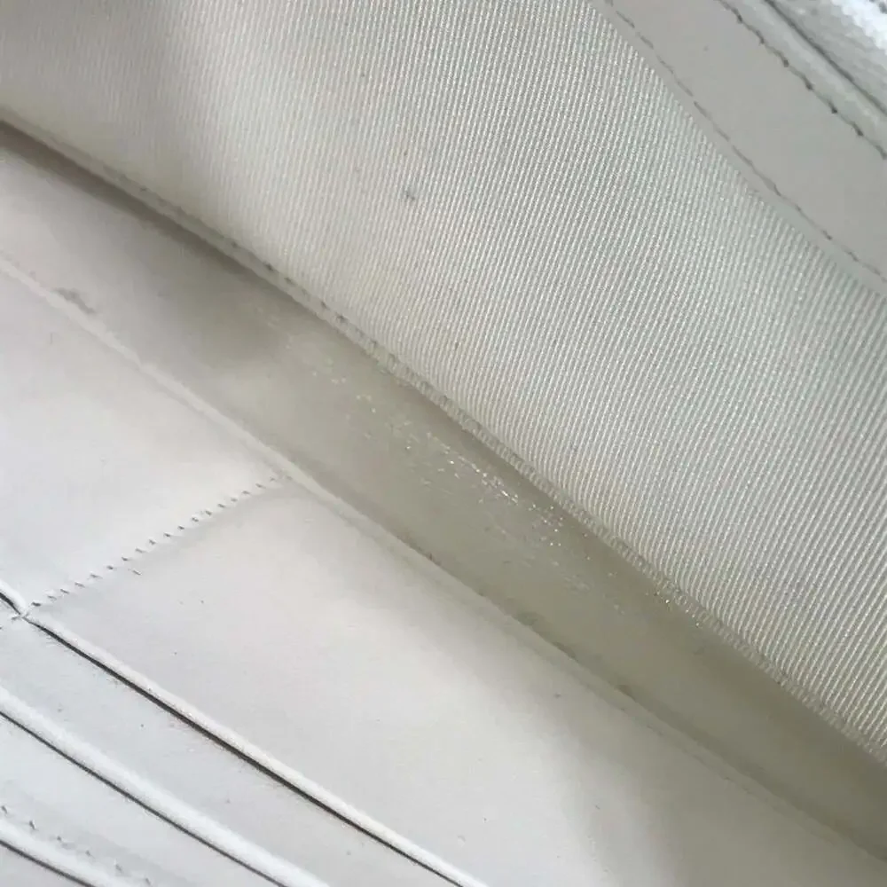 CHANEL White Caviar Leather Logo Wallet